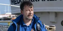 Mare Jonio, sette rinvii a giudizio: processo per favoreggiamento dell’immigrazione clandestina