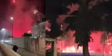 Botti nella notte e fumo ovunque, i tifosi del Napoli scatenano l’inferno sotto l’albergo del Cagliari
