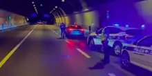 Contromano sulla statale: corsa folle e zig zag tra le auto. Poi la scoperta choc: chi c’era alla guida