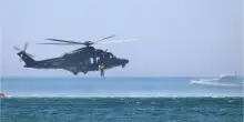 Disastro nei cieli, aereo precipita in mare: cosa è successo