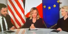 Meloni, iniziato l’incontro con Vance e von der Leyen: i dazi al centro del trilaterale
