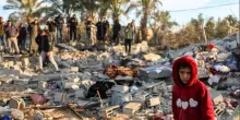 Gaza, l’attesa e l’angoscia. Ambasciatore smentisce: “Hamas non ha accettato l’accordo”