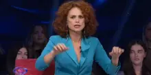 “Grande Fratello”, Beatrice Luzzi rimpiazzata: ecco chi arriva al suo posto, l’indiscrezione bomba