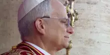 Cambio di rotta: Papa Leone XIV sceglie l’alloggio papale, non Santa Marta