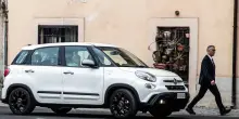 Addio alla Fiat 500 di Bergoglio: quale auto sceglierà Papa Leone XIV