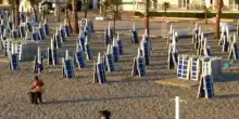 Tragedia sulla spiaggia italiana, ragazzo accoltellato: muore in ospedale