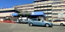 Mamma e figlia volano giù dalla finestra, orrore in Italia: la terribile scoperta