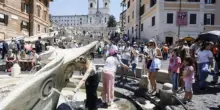 Allerta caldo nel fine settimana, temperature massime 10 gradi sopra la media