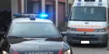 Mamma 30enne trovata morta in casa dai genitori, segni di coltellate sul suo corpo: accanto a lei la figlia di 8 mesi