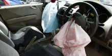 Airbag esplode e uccide una donna, scatta il maxi richiamo per 2,5 milioni di auto