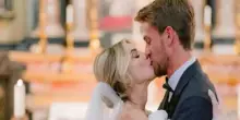 “Matrimonio finito dopo un anno”. Addio clamoroso per la conduttrice tv, altra coppia vip svanita. E si parla di corna