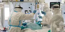 “Casi in aumento in Italia”. Il nuovo virus che arriva dalla Cina: l’allarme degli esperti
