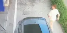 “Voleva solo fare benzina”. Sinner scende dall’auto ed ecco cosa succede. La scena dalle telecamere