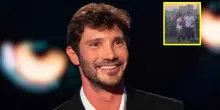 “Mano nella mano al concerto”. Stefano De Martino in love: nasce la coppia più bella d’Italia