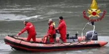 Trovato il corpo di una donna nel fiume Arno, cosa hanno scoperto le forze dell’ordine