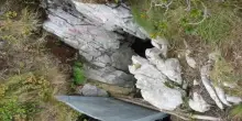 Speleologo intrappolato nell’Abisso Paperino: operazioni di salvataggio in corso nelle Alpi cuneesi