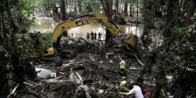 “Oltre 100 morti, tanti dispersi”. Alluvione in Texas, il bilancio è drammatico: le parole del governatore