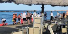 Il bagno coi fratellini, poi la tragedia: morta così a 12 anni, dolore immenso in Italia