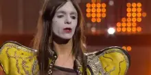 Lucio Corsi, salta il concerto all’ultimo: “Troppo pericoloso”. Cosa succede