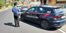 Massacra la compagna, poi si scaglia anche sul figlio disabile: orrore in Italia, trovati così