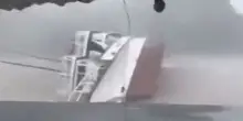 Nave turistica naufraga: ci sono morti e dispersi. “Anche bambini”