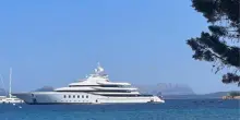 Gaza, i negoziati di pace su un mega yacht ormeggiato in Sardegna