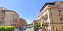 Uomo precipita dal balcone: si indaga per omicidio