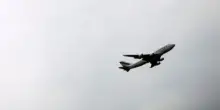Volo in Italia, bird strike colpisce l’aereo: panico ed emergenza