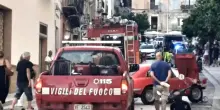 L’auto piomba nella zona pedonale, travolta una famiglia: orrore in Italia