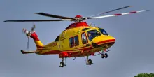 Italia – Tragedia in montagna, perde l’equilibrio e precipita nel vuoto: “Con lui c’era la figlia”