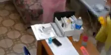 Schiaffi, pugni e minacce nelle Rsa, i colpevoli sono loro: “12 persone”. Situazione atroce