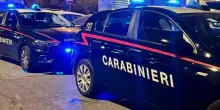 “Ecco cosa ci fa il nonno”. Nipotine di 6 anni raccontano tutto: “Dopo le fotografava…”. Arrestato