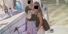 “Sono loro! Beccate”: due francesi scappano dalla pizzeria senza pagare, quello che fa la proprietaria è da applausi