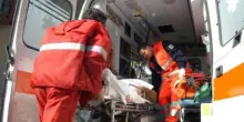 Dramma in strada in Italia, 18enne travolto da un’auto: volo di metri, poi l’orrore