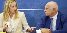 Almasri, i giudici smontano la versione del governo: liberato per evitare ritorsioni dalla Libia