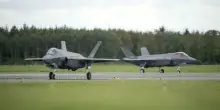 Due caccia italiani intercettano jet russi: cosa sta succedendo