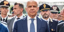 Piantedosi, l’annuncio durissimo: “Faranno la fine del Leoncavallo”. Con chi ce l’ha