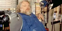 Lutto nel cinema, il ruolo in quella serie iconica e poi la malattia devastante. Addio!
