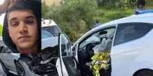 Italia. Frontale devastante all’alba, lo schianto è fatale. A bordo giovanissimi