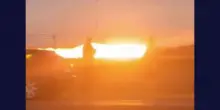Incidente tremendo, aereo si schianta in una palla di fuoco. Cosa succede