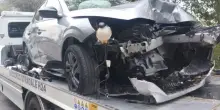 Auto si schianta contro un albero: “C’era una bimba di nove mesi!”