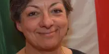 Ex candidata sindaco precipita mentre è in gita: morta davanti agli occhi del marito