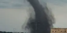 Maltempo, tromba d’aria spaventosa: grandine e tanta acqua. Tutto bloccato