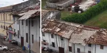 Maltempo Italia, terribile tromba d’aria: tetti scoperchiati e tutto distrutto. Caos