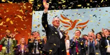 Addio al famoso politico, era uno dei leader più amati del paese