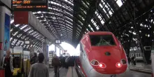 Guasto sulla ferrovia, treni bloccati e ritardi enormi