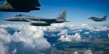 Trump: “I Paesi Nato dovrebbero abbattere jet Russia se invadono spazio aereo”