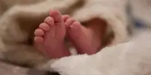 “Era così, nella culla”. Dramma spaventoso in Italia, a soli 4 mesi: cosa gli è successo