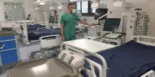 Medico in sciopero per Gaza, salta l’operazione: malata di cancro rimandata a casa, è polemica