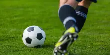 Lutto nel calcio, il campione morto giovanissimo